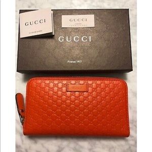 GUCCI GG MicroGuccissima Leather Wallet